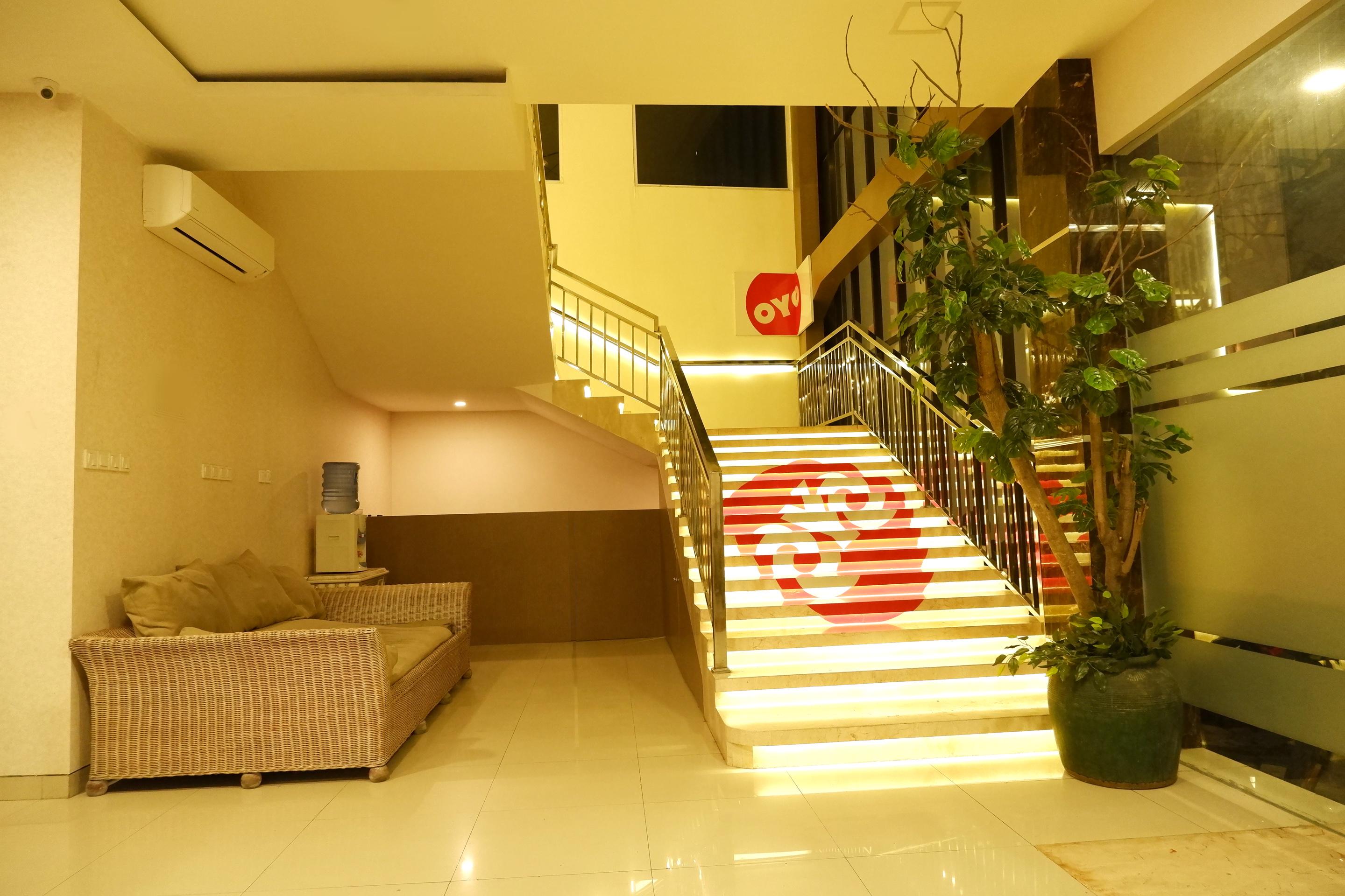 三宝垄 Oyo 379 Grand Mundu酒店 外观 照片
